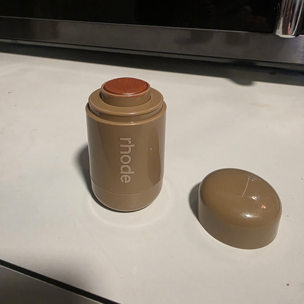 RHODE Sun Soaked Pocket Blush Swatched